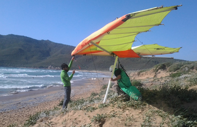 deltaplano spiaggia
